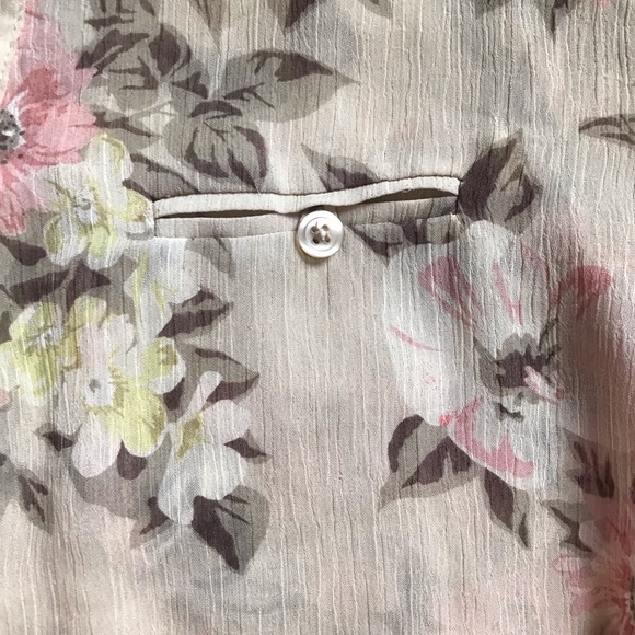 Kut from Kloth Floral Print Button Up Blouse - Picture 9 of 16